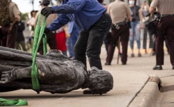 Primero derrumban estatuas de Cristóbal Colón, ahora la del conquistador Juan de Oñate. ¿Quién sigue? ¿Junípero Serra?