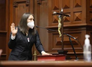 Congresista Noelia Herrera ¡Por Dios, la Familia, la Patria, la Democracia y un país sin Corrupción… SI JURO!