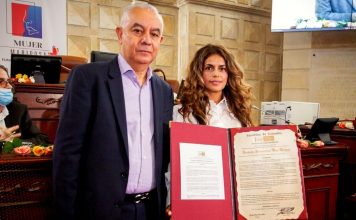 FUNDACIÓN IBEROAMERICANA MUJER MARIPOSA FUE CONDECORADA EN EL CONGRESO